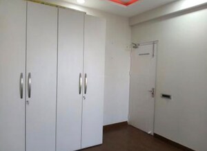 Room in 3 BHK Apartment at Mapsko Mount Ville, Sector 79 – for Rent