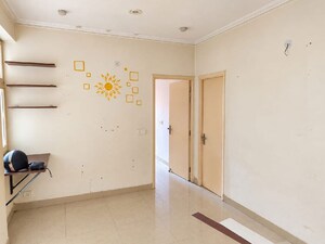 Room in 3 BHK Apartment at MCC Signature Heights, Raj Nagar Extension – for Rent