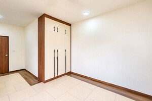 Room in 4 BHK Apartment at Sobha Windsor, Whitefield – for Rent