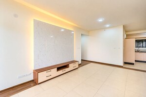 Room in 4 BHK Apartment at Sobha Windsor, Whitefield – for Rent