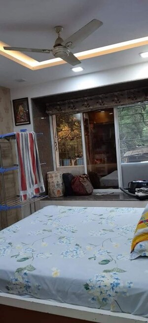 Bedroom in 2 BHK Apartment at Chembur – for Rent