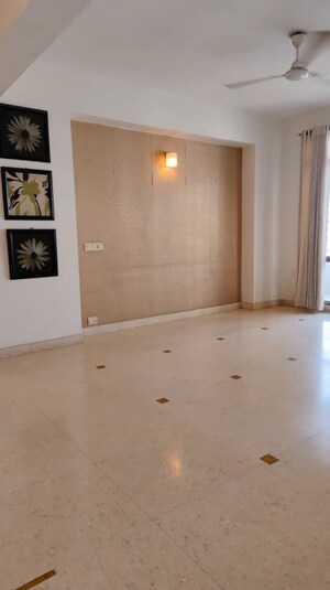 Room in 4 BHK Villa at Emaar Marbella, Sector 66 – for Sale