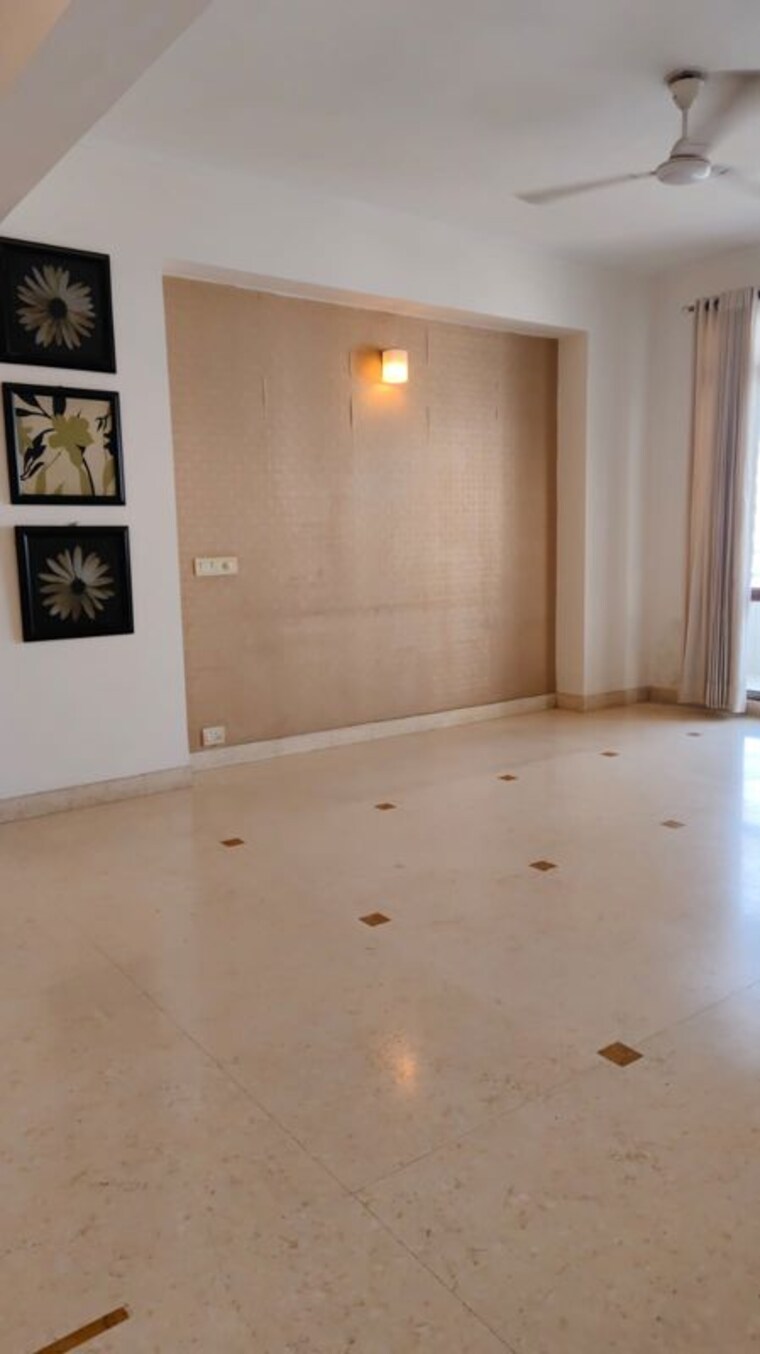 Room, emaar-marbella 4 Bedroom 360 Sq.Yd. Villa In Sector 66 Gurgaon 10755914