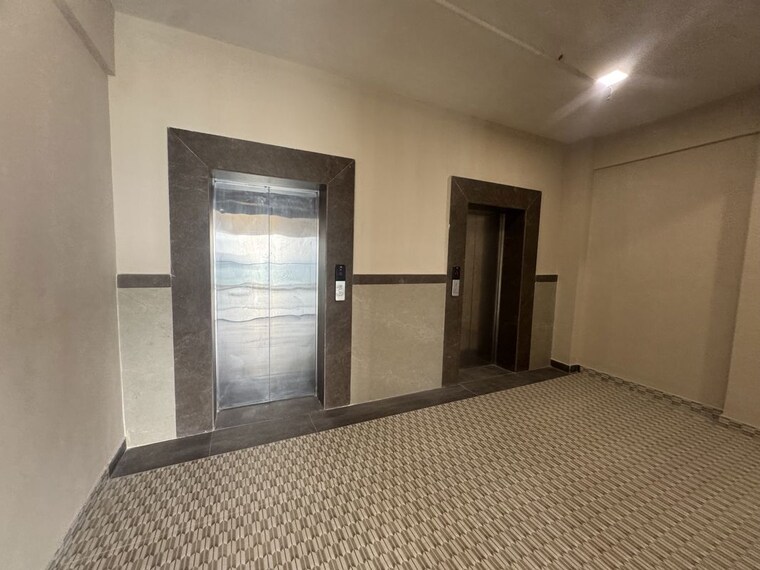 Bedroom, paras-tierea 1 Bedroom 450 Sq.Ft. Apartment In Sector 137 Noida 10755949