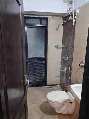 Bathroom in 2 BHK Apartment at Dosti Acres Aster, Wadala East – for Rent