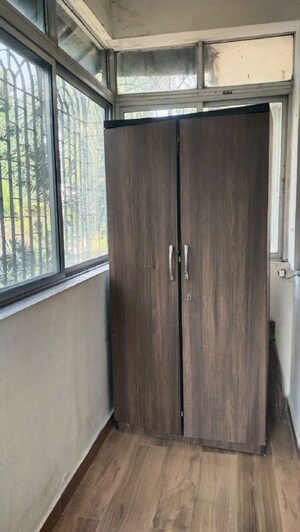Room in 1 BHK Apartment at Juhu – for Rent