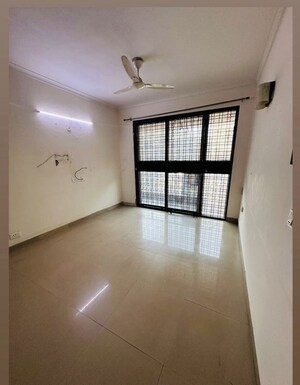 Room in 3 BHK Builder Floor at Ansal API Esencia, Sector 67 – for Rent