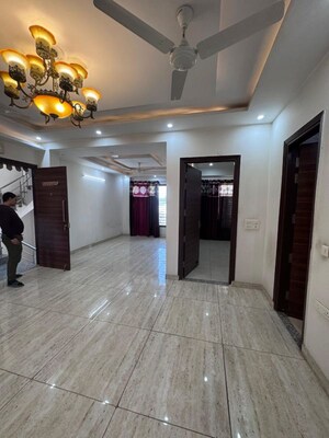 Bedroom in 3 BHK Builder Floor at Sector 57 – for Rent