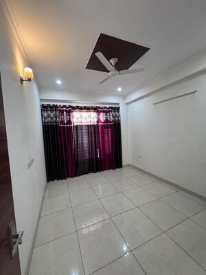 Bathroom in 3 BHK Builder Floor at Sector 57 – for Rent