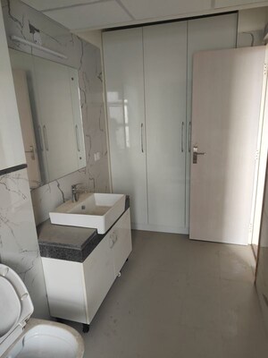 Bathroom in 5 BHK Apartment at Indiabulls Centrum Park, Sector 103 – for Sale
