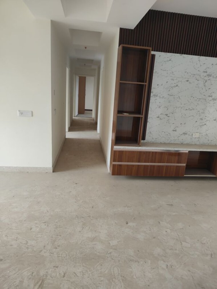 Room, indiabulls-centrum-park 5 Bedroom 4900 Sq.Ft. Apartment In Sector 103 Gurgaon 10755996