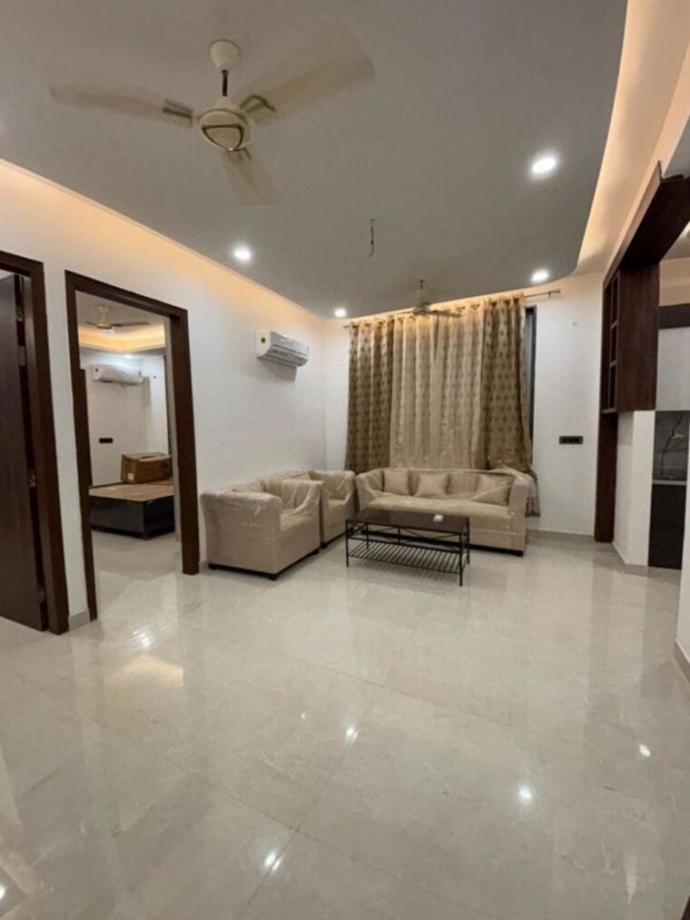 Living Room, sector 57 3 Bedroom 2200 Sq.Ft. Builder Floor In Sector 57 Gurgaon 10756005