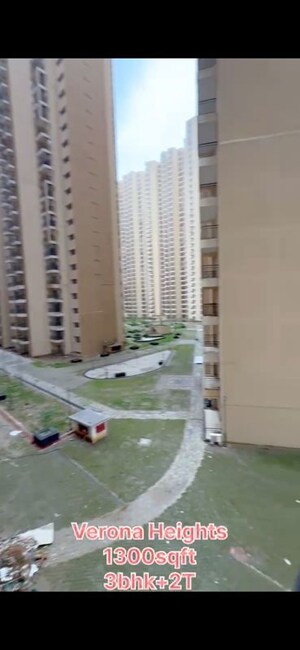 Master Plan in 3 BHK Apartment at Amrapali Verona Heights Phase II, Amrapali Leisure Valley – for Rent