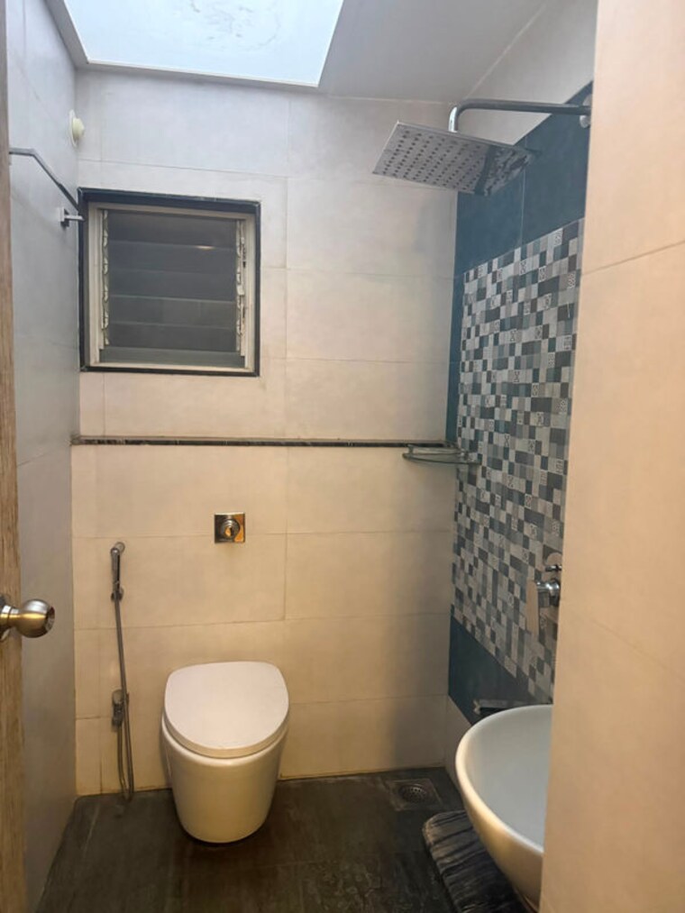 Bathroom, vasant vihar 4 Bedroom 2600 Sq.Ft. Villa In Vasant Vihar Pune 10756000