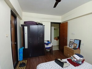 Bedroom in 3 BHK Apartment at Dosti Flamingos, Parel – for Rent