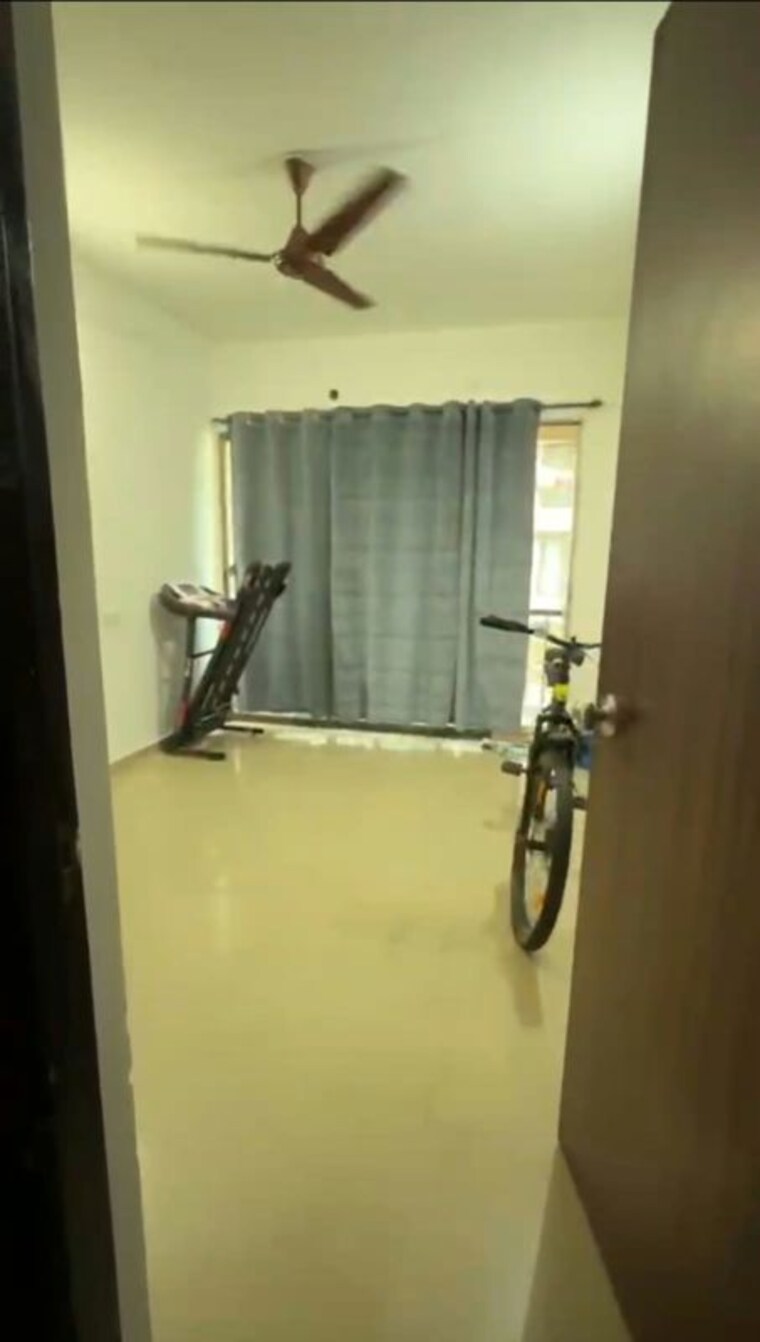 Room, man-opus 2 Bedroom 600 Sq.Ft. Apartment In Mira Road Thane 10756019