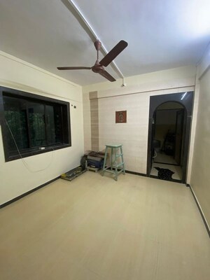 Room in 1 RK Apartment at BEST Building, Parel – for Rent