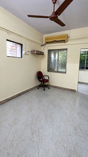Bedroom in 1.5 BHK Apartment at Suchita CHS, Santacruz East – for Rent