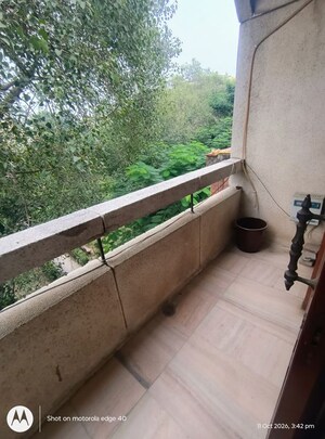 Balcony in 1 BHK Apartment at Sarvapriya Vihar – for Rent