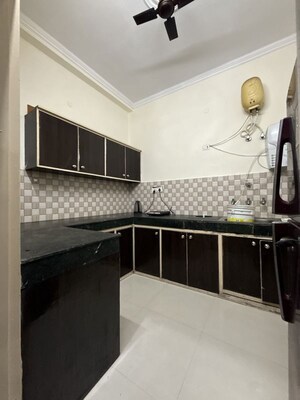 Kitchen in 2.5 BHK Builder Floor at Ashok Vihar Sector 3, Sector 3 – for Rent