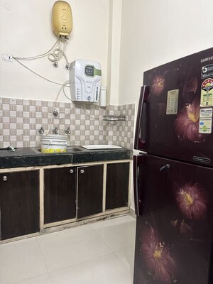 Kitchen in 2.5 BHK Builder Floor at Ashok Vihar Sector 3, Sector 3 – for Rent
