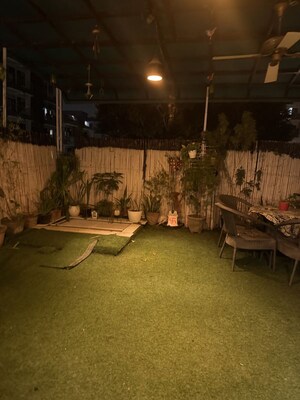 Terrace in 2.5 BHK Builder Floor at Ashok Vihar Sector 3, Sector 3 – for Rent