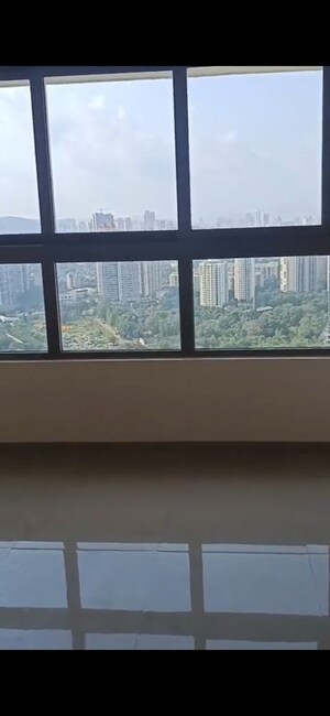 Room in 1 BHK Apartment at Piramal Vaikunth, Balkum Pada – for Rent