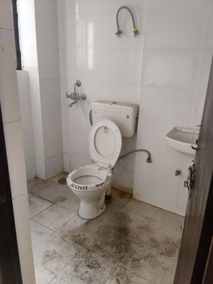 Bathroom in 3 BHK Apartment at Amolik Sankalp, Sector 85 – for Sale