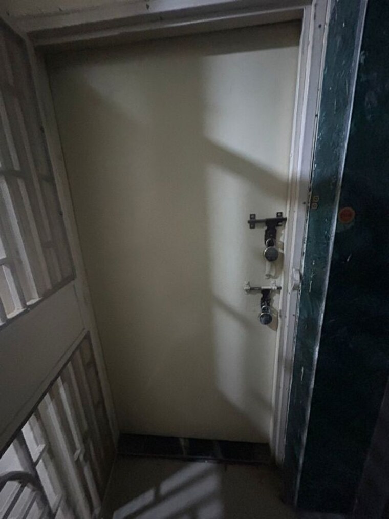 Bathroom, adore-happy-homes-grand 3 Bedroom 645 Sq.Ft. Apartment In Sector 85 Faridabad 9842428