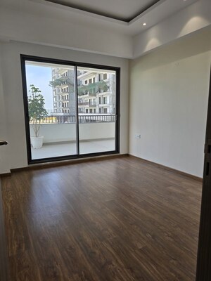 Room in 3.5 BHK Apartment at Cosmos Corner, Siddharth Vihar – for Sale