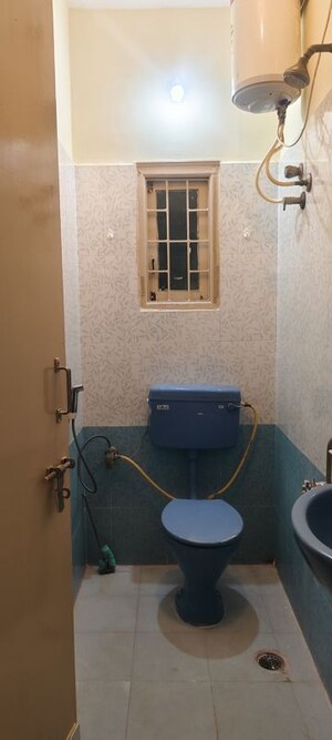 Bathroom in 1 BHK Builder Floor at Jeevan Bima Nagar – for Rent