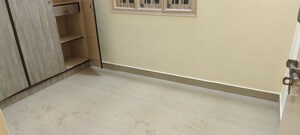 Room in 1 BHK Builder Floor at Jeevan Bima Nagar – for Rent