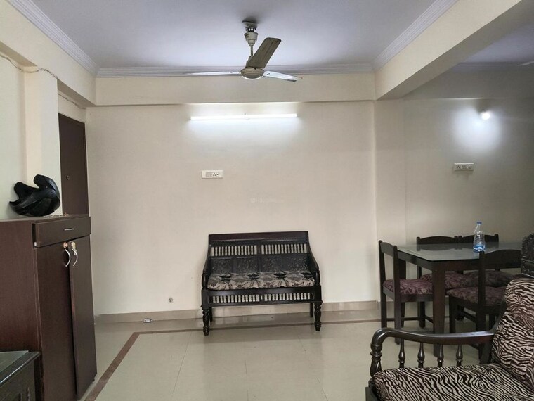 Living Room, maker-tower 2 Bedroom 1050 Sq.Ft. Apartment In Cuffe Parade Mumbai 10751016
