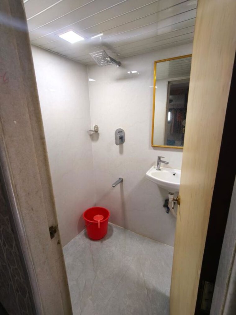Bathroom, court-chambers-marine-lines 2 Bedroom 700 Sq.Ft. Apartment In Marine Lines Mumbai 10756148