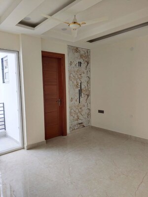 Room in 3 BHK Builder Floor at Amolik Aster Woods, Sector 98 – for Sale