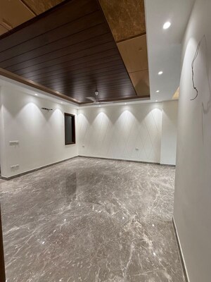 Bathroom in 3 BHK Builder Floor at Sector 51 – for Rent