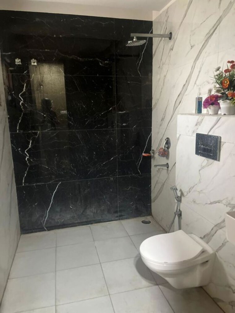 Bathroom, amolik-residency 2.5 Bedroom 900 Sq.Ft. Builder Floor In Sector 86 Faridabad 10756178