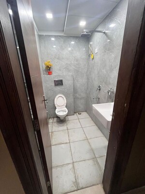 Bathroom in 2.5 BHK Builder Floor at Amolik Residency, Sector 86 – for Sale