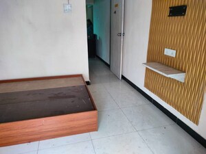 Room in  Apartment at Goregaon East – for Sale