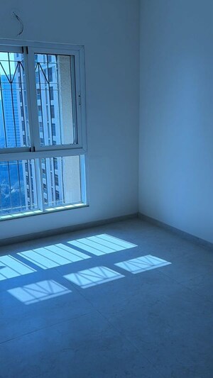 Room in 2 BHK Apartment at Dosti West County Phase 4 Dosti Pine, Balkum Pada – for Rent
