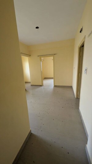 Room in 2 BHK Apartment at Samne Ghat – for Sale