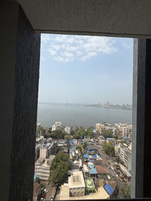 Room in 2 BHK Apartment at Prescon Midtown Bay, Mahim West – for Rent