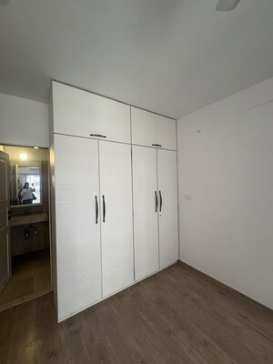Room in 3 BHK Apartment at LnT Crescent Bay T3, Parel – for Rent