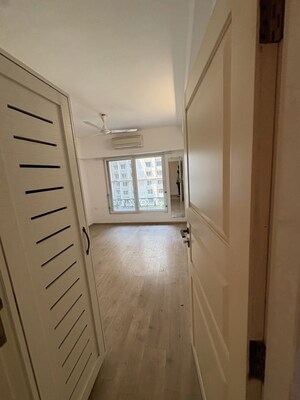 Room in 3 BHK Apartment at Adani Ten BKC, Bandra East – for Rent