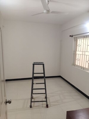 Room in 1 BHK Apartment at S V Residency Bellandur, Bellandur – for Rent