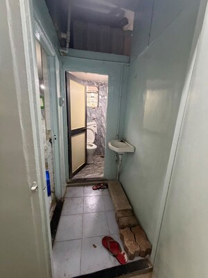 Building Lobby in 1 RK Apartment at MIG Colony Gokhalenagar, Gokhalenagar – for Rent