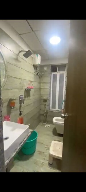 Bathroom in 3 BHK Apartment at Nehru Nagar – for Rent