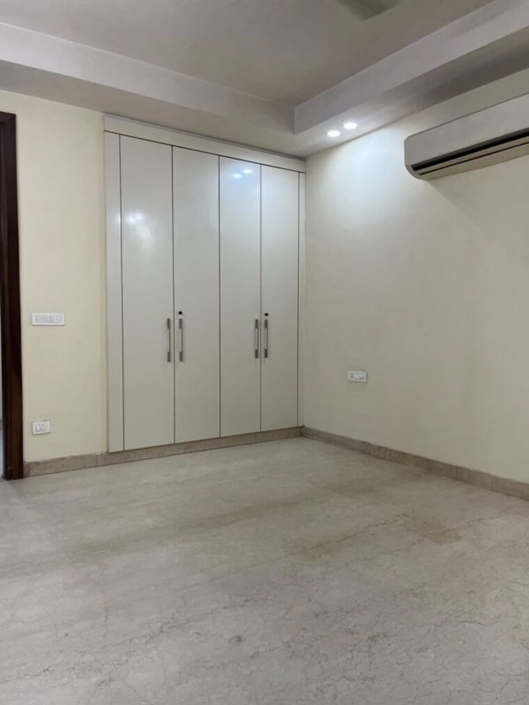 Room, safdarjung enclave 3 Bedroom 205 Sq.Yd. Builder Floor In Safdarjung Enclave Delhi 10756319