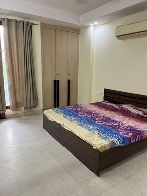 Bedroom in 3 BHK Builder Floor at Safdarjung Enclave – for Rent