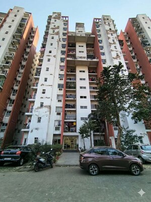  Apartment – Exterior View View at Uchalan - for Sale